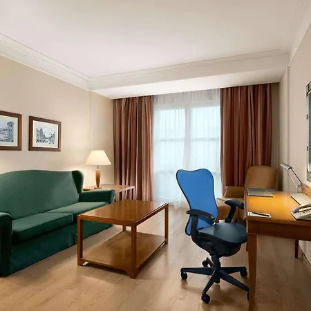 Hotel Hilton Rome Airport 4*