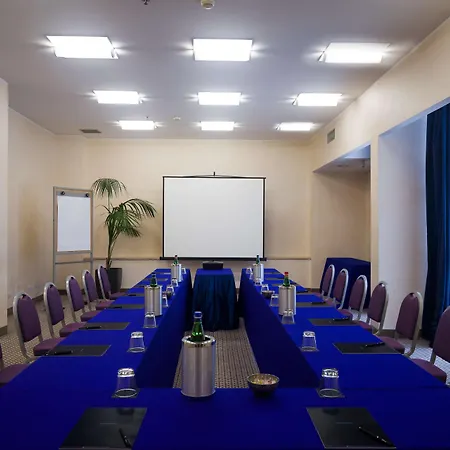 Hotel Hilton Rome Airport 4*