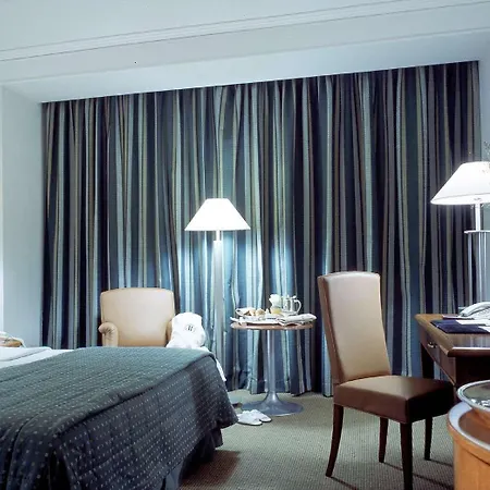 Hotel Hilton Rome Airport 4*