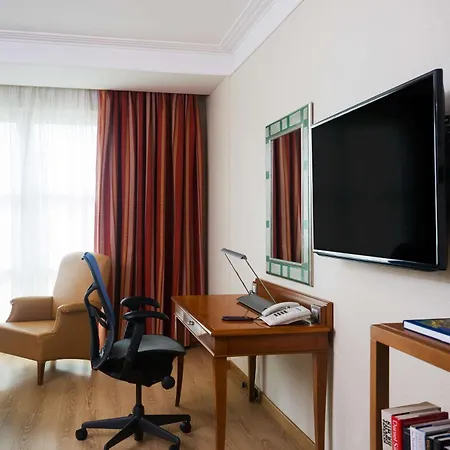 Hilton Rome Airport 4*