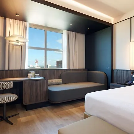 Hotel Hilton Rome Airport 4*