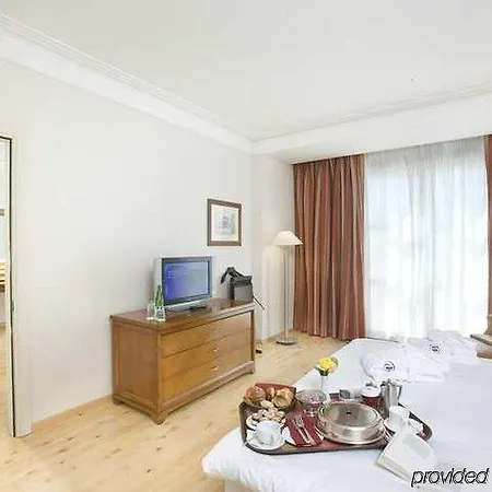 Hilton Rome Airport 4*