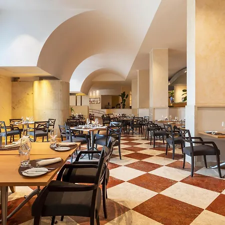 Hilton Rome Airport 4*