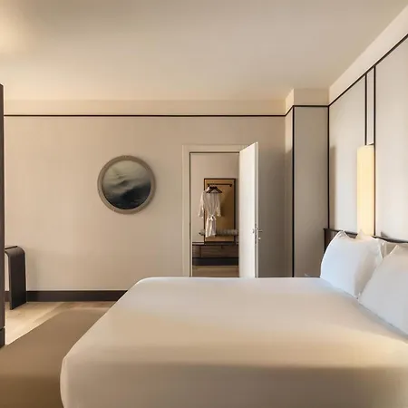 Hilton Rome Airport Hotel 4*