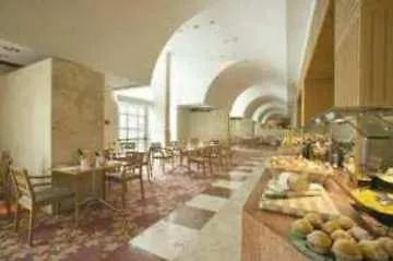 Hilton Rome Airport 4*